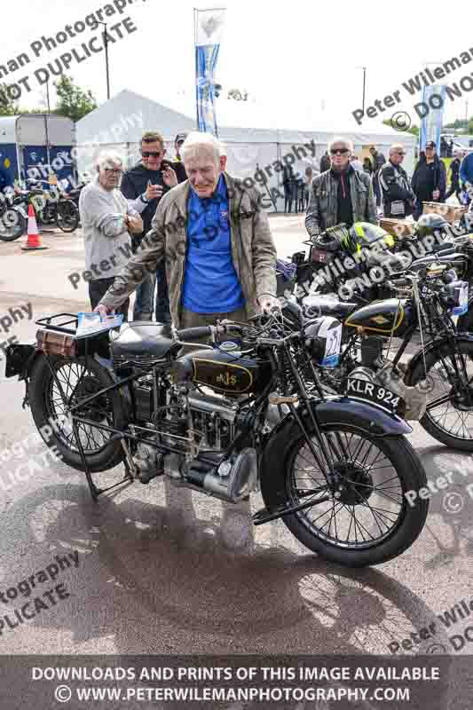 Vintage motorcycle club;eventdigitalimages;no limits trackdays;peter wileman photography;vintage motocycles;vmcc banbury run photographs